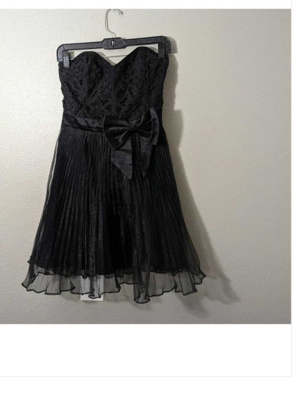 Betsey Johnson Black Strapless Bow Pleated Formal Mini Dress